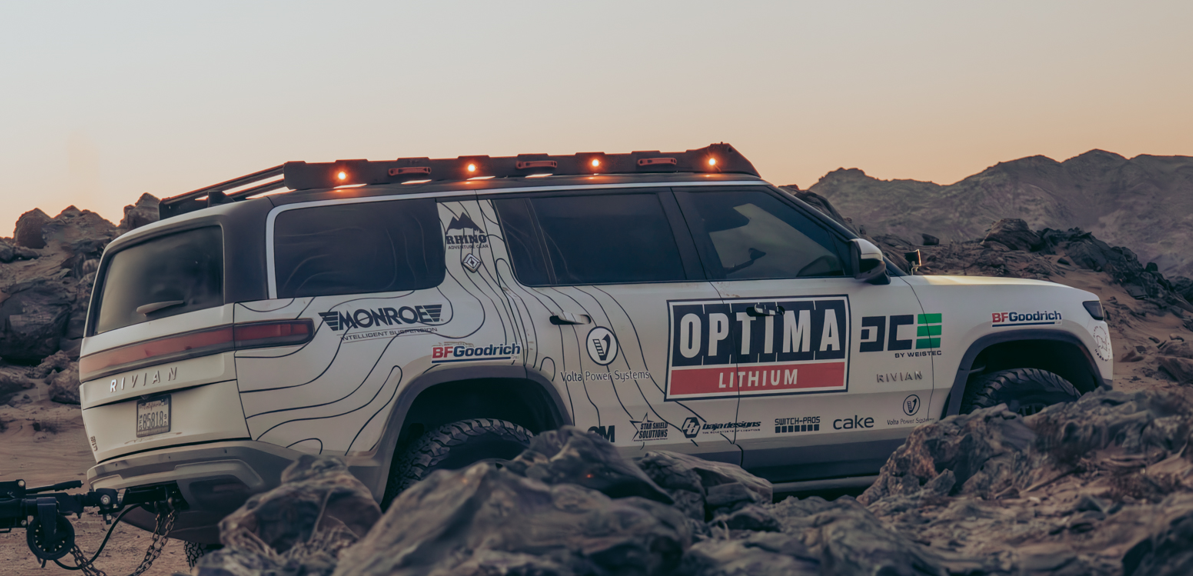 Rivian R1S Roof Rack System With Light Bar Cut Out for Baja Designs S8 Light Bar
